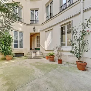 Charming & Cosy Flat In Heart Of Marais, 2min Walk To Art & Metier Museum Appartement Paris