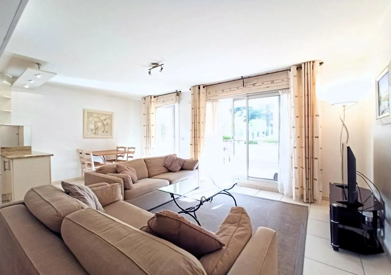 Appartement Viva Riviera -14 Avenue Isola Bella à Cannes