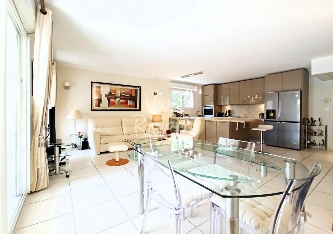 Appartement Viva Riviera -14 Avenue Isola Bella à Cannes 0*,  France